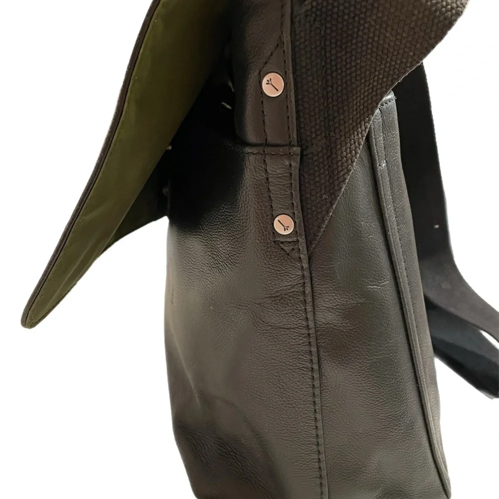 Jack Spade - Men's Pebble Leather Messenger Bag adjustable strap UB 2